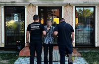 В Ужгороді чоловік виніс з робочого сейфу 660 000 грн та програв їх у букмекерській компанії