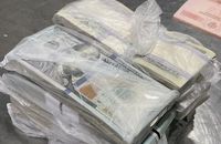 Донецька східнячка з паспортом РФ намагалася вивести понад 300 тис. валюти готівкою ‑ злапали