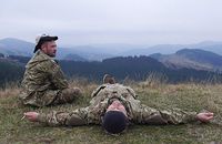 Західна Україна за минулий тиждень: Менше військових, більше туристів