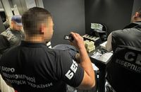 На Львівщині та Закарпатті фінансову компанію викрили на незаконному обміні криптовалюти