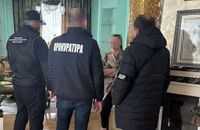 Інспекторка Львівської митниці врятувала чотирьох чоловіків від мобілізації