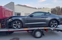 На кордоні з Польщею вилучили ввезений під виглядом гуманітарки Ford Mustang
