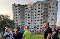 Західна Україна знову під ударом. У Луцьку ППО вразила дев'ятиповерхівку