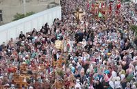 Західна Україна за минулий тиждень: Хресна хода до Почаєва та мобілізація «справедливого поліцейського»