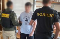 Шахраї з кол-центру у Чернівцях ошукали понад 300 казахів