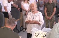 На Волині мати загиблого воїна відмовилася приймати посмертну нагороду сина (ВІДЕО)